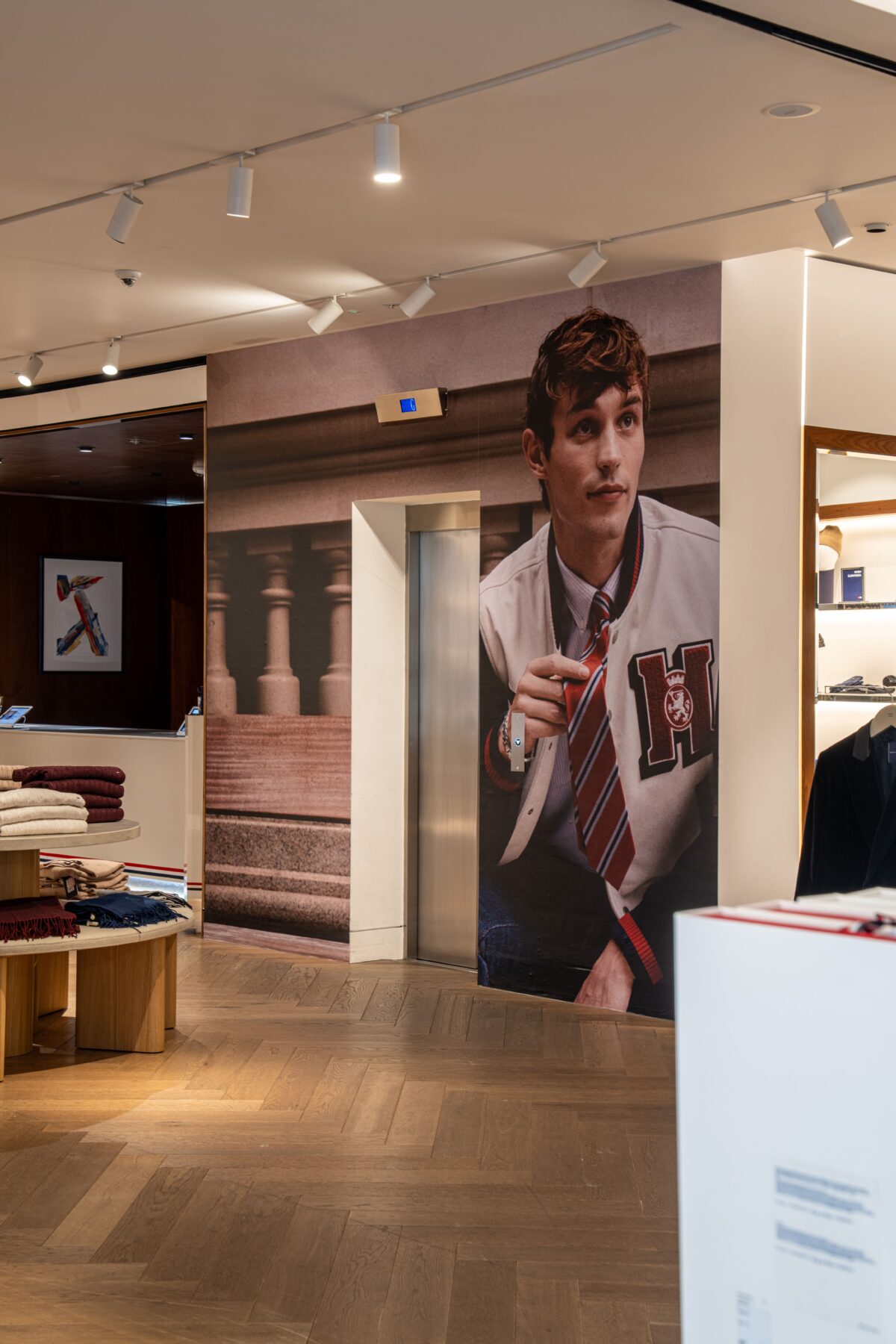 In-Store Graphics London | GAP Retail Case Study
